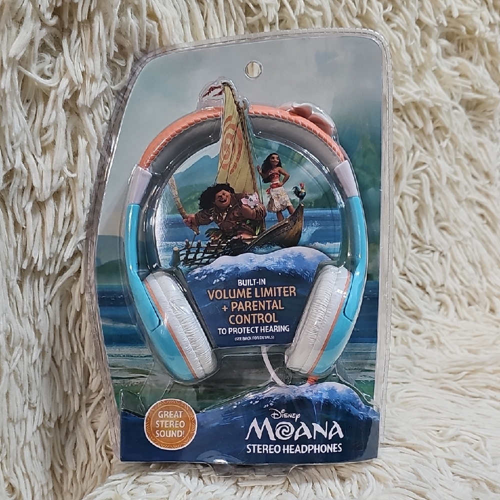 Disney Moana Stereo Headphones - Blue,White and Peach